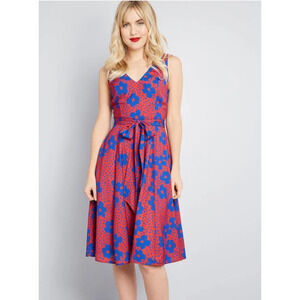 ModCloth Timeless Magnetism A-Line Dress Size Medium Red Blue Floral Knee Length